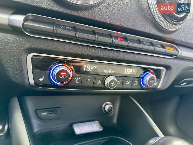 Седан Audi A3 2016 в Києві