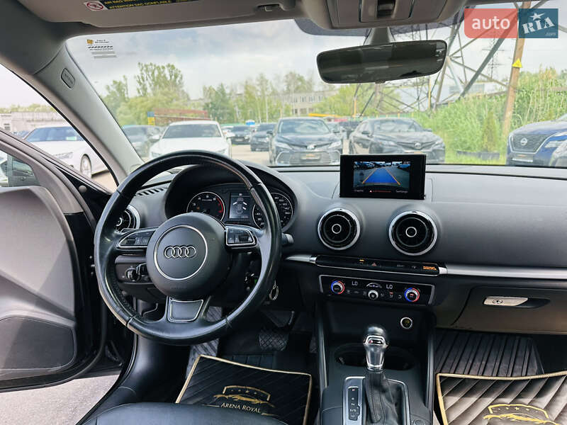 Седан Audi A3 2015 в Харькове