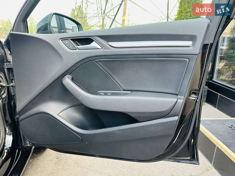 Седан Audi A3 2015 в Харькове