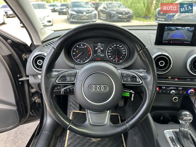 Седан Audi A3 2015 в Харькове