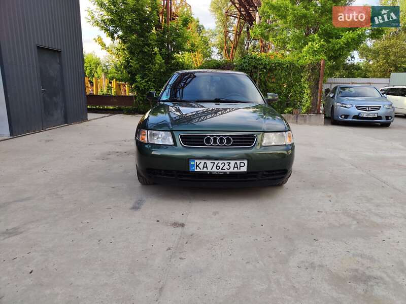 Хэтчбек Audi A3 1999 в Киеве