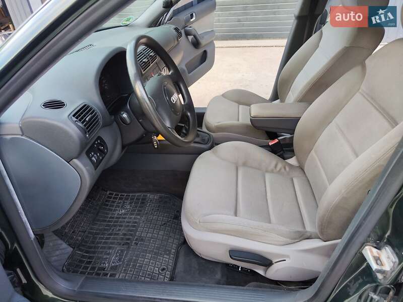 Хэтчбек Audi A3 1999 в Киеве