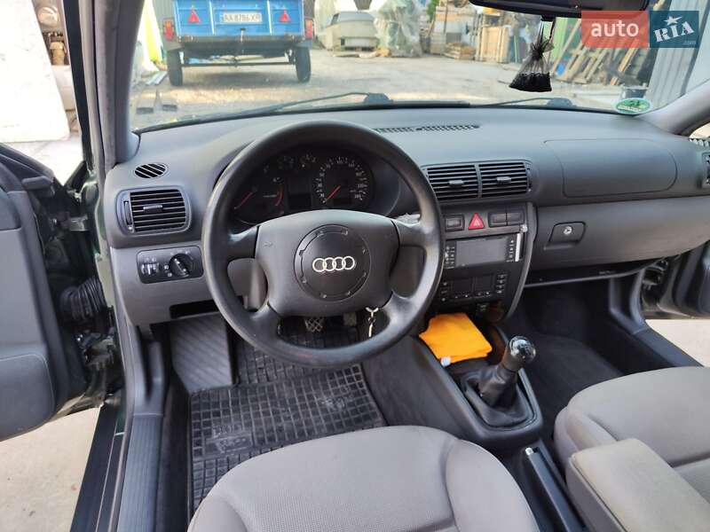 Хэтчбек Audi A3 1999 в Киеве