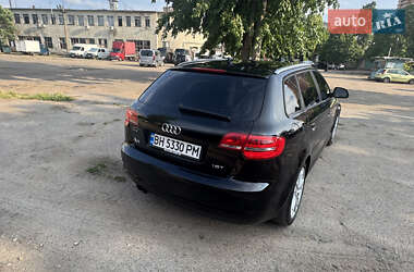 Хэтчбек Audi A3 2009 в 