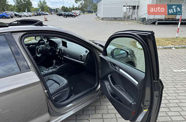 Седан Audi A3 2015 в 