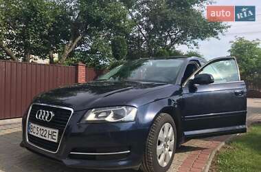 Хетчбек Audi A3 2012 в 