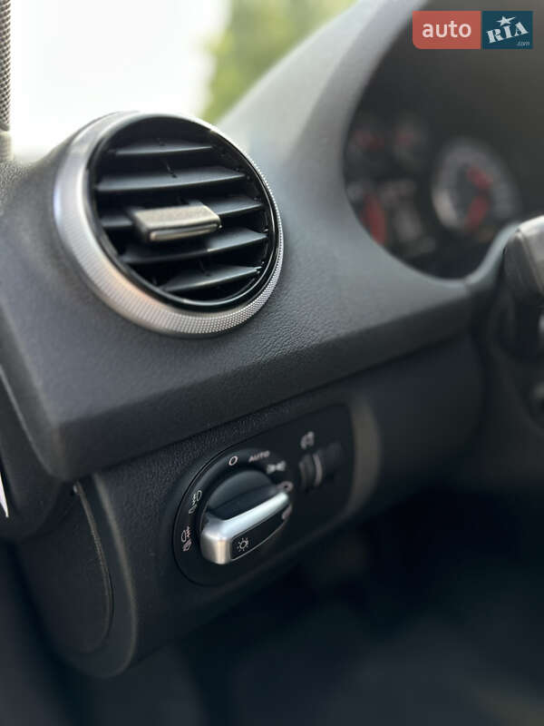 Хэтчбек Audi A3 2011 в Луцке