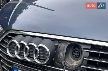 Хэтчбек Audi A3 2017 в 