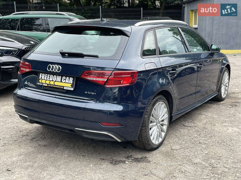 Хэтчбек Audi A3 2017 в Львове