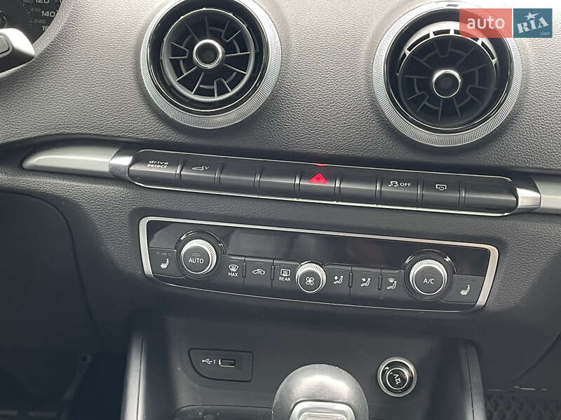 Хэтчбек Audi A3 2017 в Львове