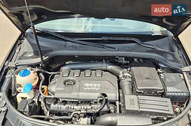 Хэтчбек Audi A3 2009 в 