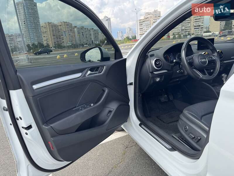 Седан Audi A3 2017 в Києві