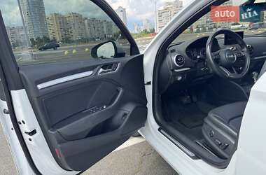 Седан Audi A3 2017 в 