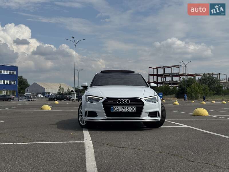Седан Audi A3 2017 в Києві