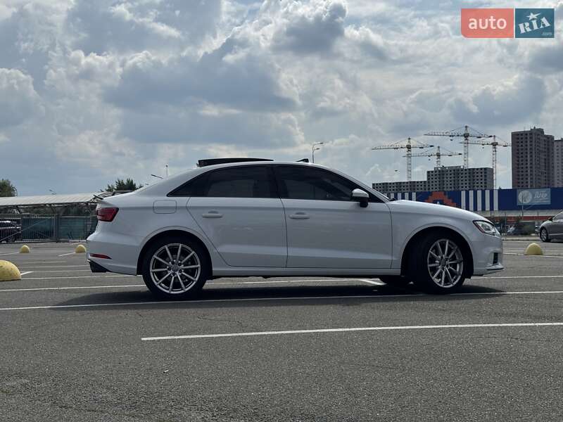 Седан Audi A3 2017 в Києві