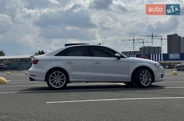 Седан Audi A3 2017 в 