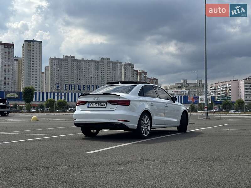 Седан Audi A3 2017 в Києві