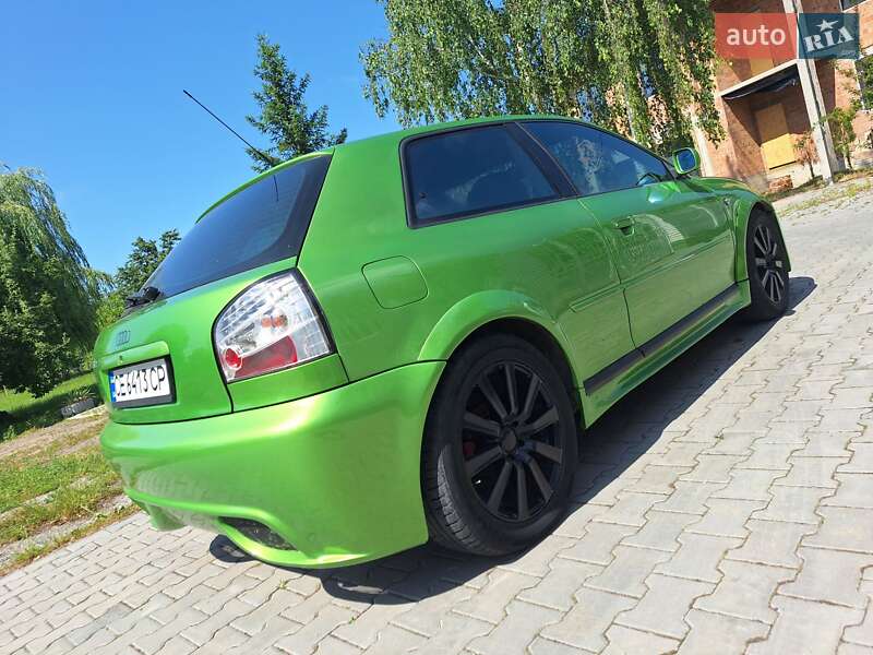 Хетчбек Audi A3 1997 в Чернівцях