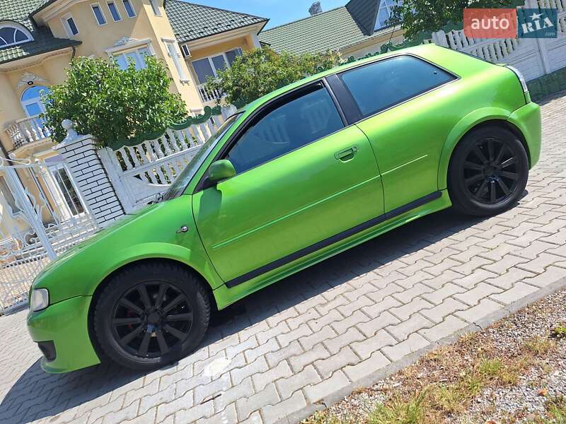 Хетчбек Audi A3 1997 в Чернівцях