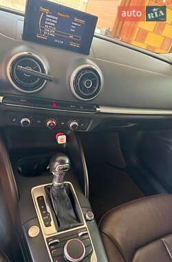 Седан Audi A3 2015 в 