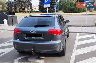 Хетчбек Audi A3 2006 в 