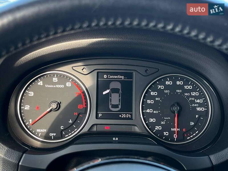 Седан Audi A3 2016 в Львові