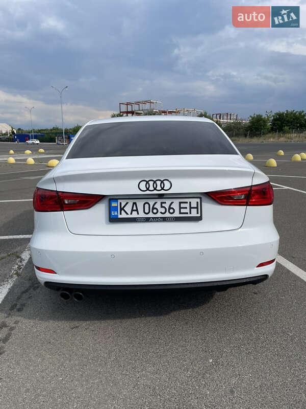 Седан Audi A3 2016 в Києві