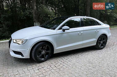 Седан Audi A3 2015 в 