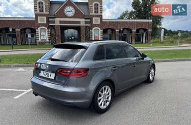 Хэтчбек Audi A3 2016 в 