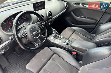 Хэтчбек Audi A3 2016 в 