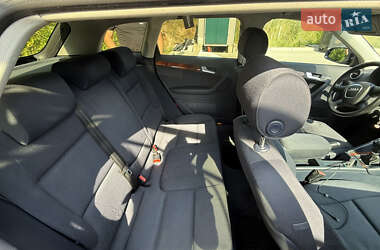 Хэтчбек Audi A3 2004 в 