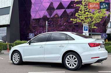 Седан Audi A3 2015 в 