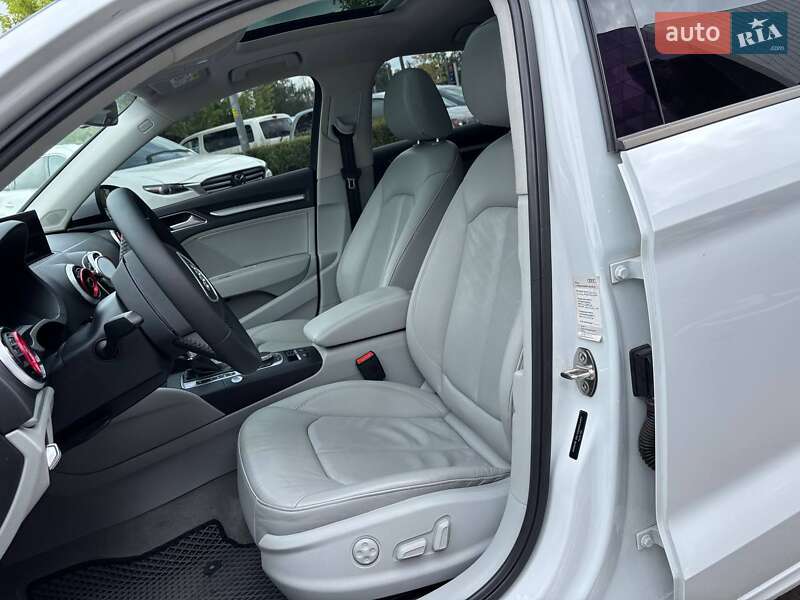 Седан Audi A3 2015 в Києві