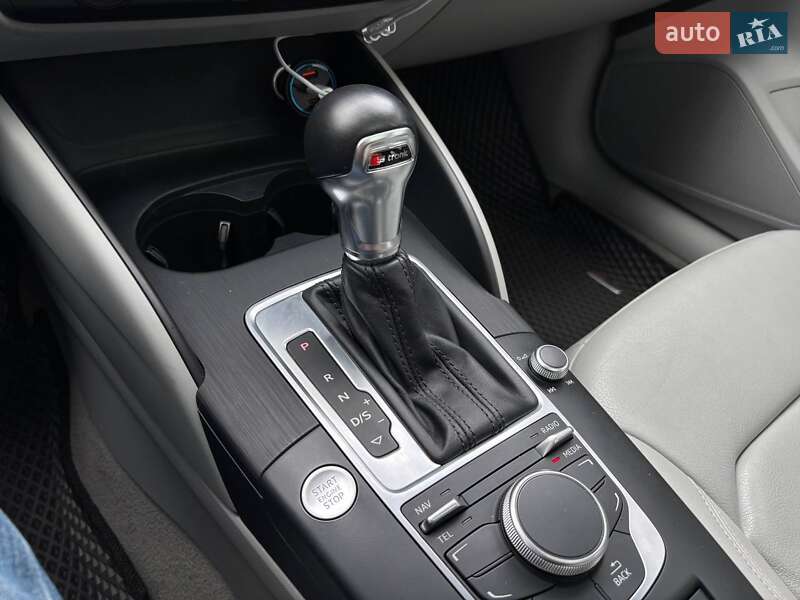 Седан Audi A3 2015 в Києві