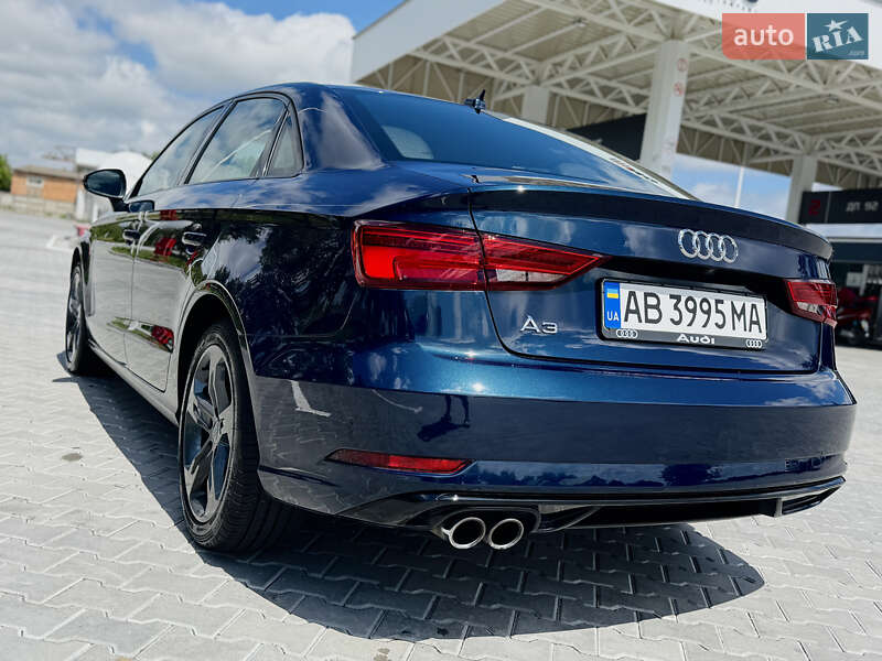 Седан Audi A3 2017 в Тульчине