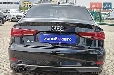 Седан Audi A3 2016 в 