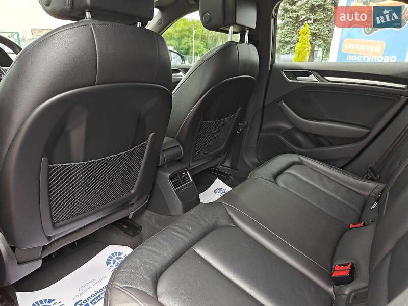 Седан Audi A3 2016 в Львові