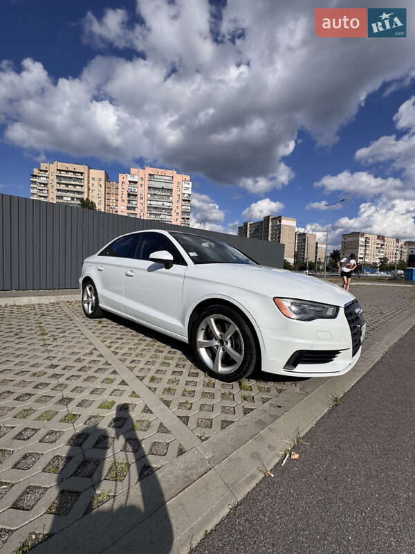 Седан Audi A3 2014 в Киеве