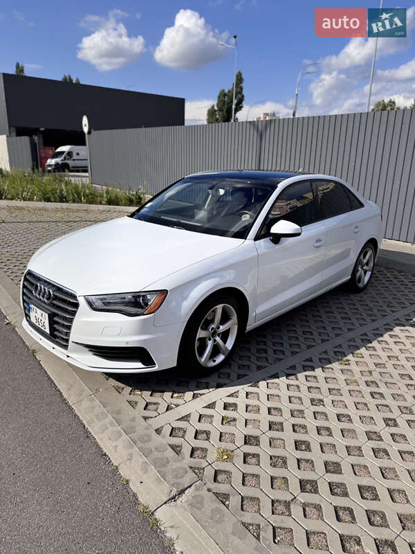 Седан Audi A3 2014 в Киеве