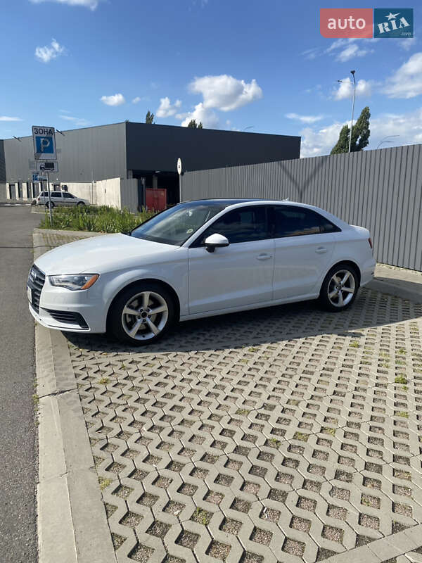 Седан Audi A3 2014 в Киеве