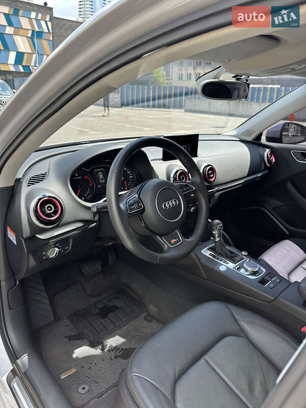 Седан Audi A3 2015 в Києві