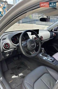 Седан Audi A3 2015 в 