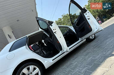 Хэтчбек Audi A3 2013 в 