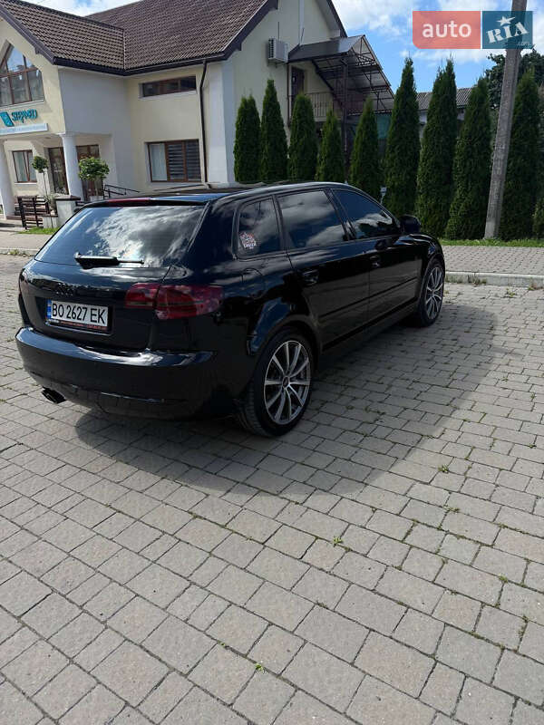 Хетчбек Audi A3 2009 в Пустомитах
