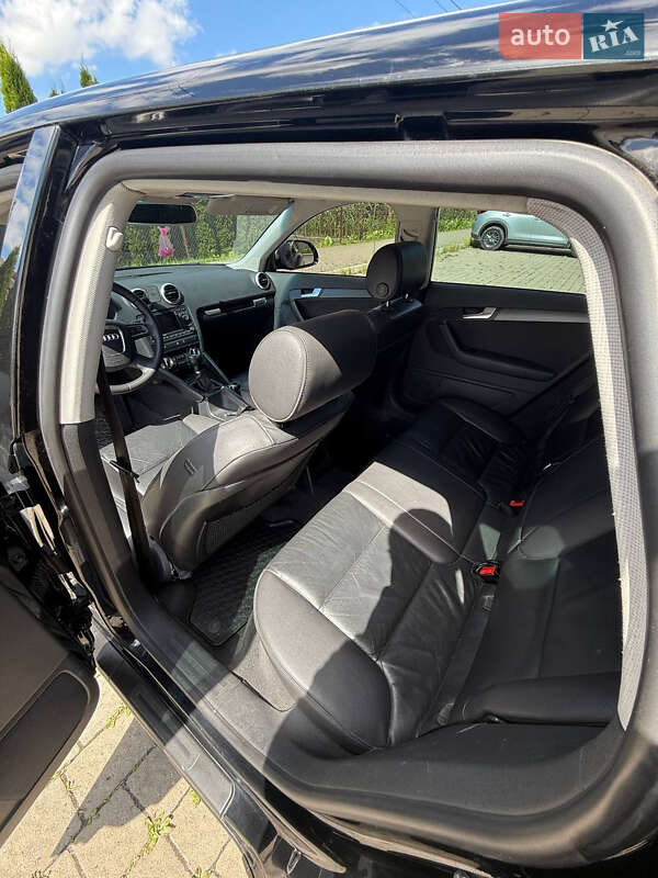 Хетчбек Audi A3 2009 в Пустомитах