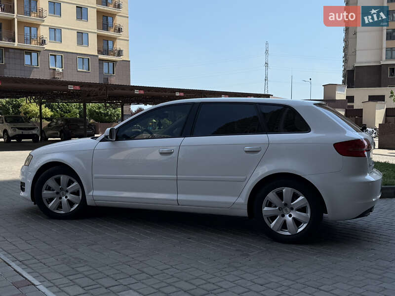Хэтчбек Audi A3 2013 в Одессе