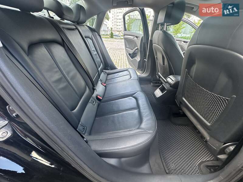 Седан Audi A3 2014 в Киеве