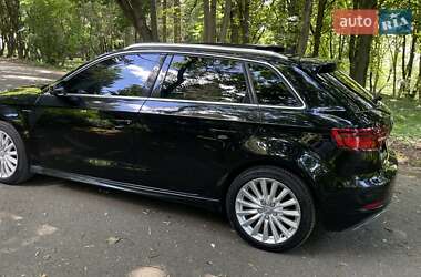 Хэтчбек Audi A3 2017 в 