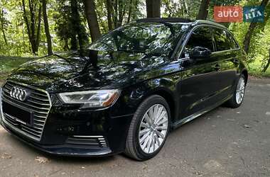 Хэтчбек Audi A3 2017 в 