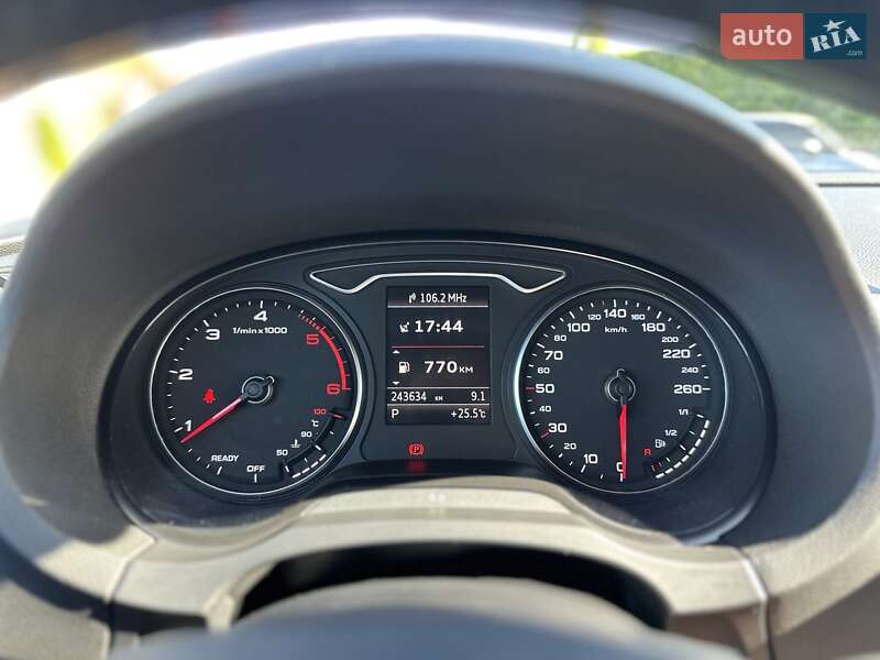 Хэтчбек Audi A3 2016 в Долине